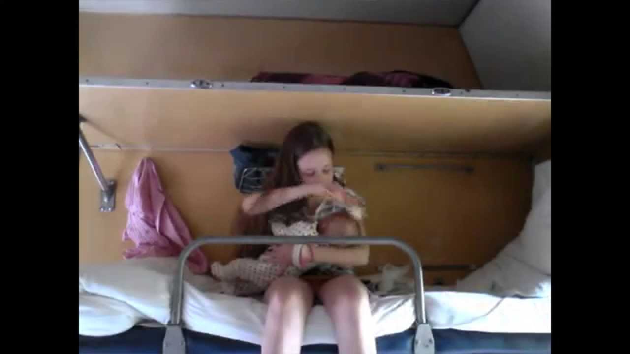 Молодые Русские В Поезде Секс Видео
