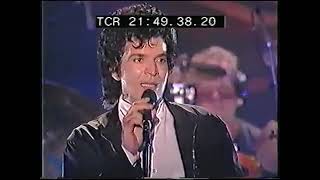 Watch Gino Vannelli Tierras De Amores Y Sombras video