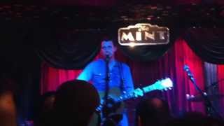 Watch Turnpike Troubadours Empty As A Drum video
