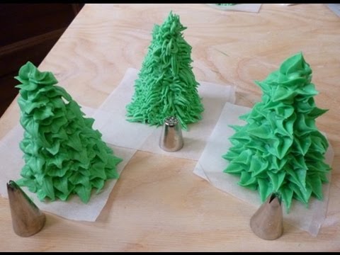 Watch Decorare con glassa reale (alberi) - Royal icing decorations (trees) by ItalianCakes