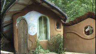Natural Building and a New Sense of the Earth