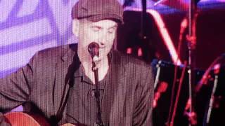 Watch James Taylor Me My Guitar video