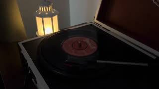 Hülya Sürer - Kar Yağar Kar Üstüne