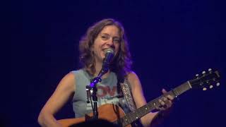 Watch Ani Difranco Tis Of Thee video