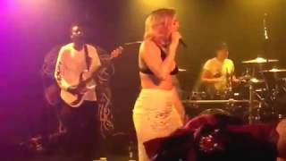 Download lagu Via Vallen Selow
