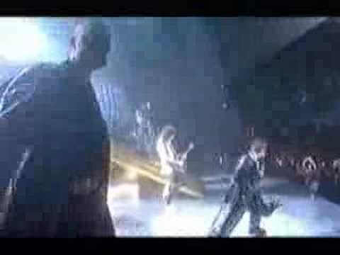 five feat queen-we will rock you