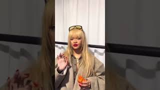 Rihanna Parle Lingala