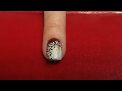 Новогодний маникюр часы фото Новогодний маникюр часы фото