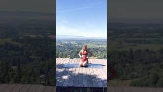 Yoga Flow (prenatal & postpartum friendly)