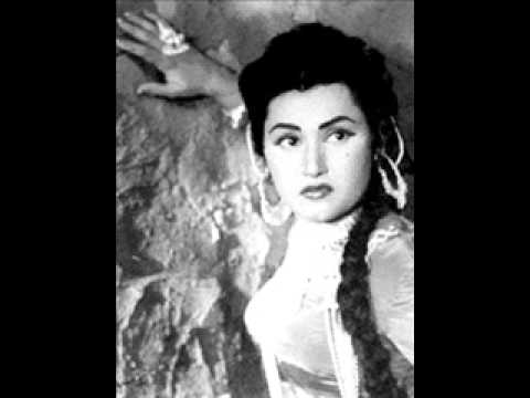 MUJHSE PEHLI SI MOHABAT MERE MEHBOOB NA MAANG NOOR JEHAN FILM...