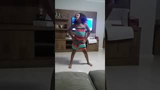 Ana Clara Dançando - Parte1