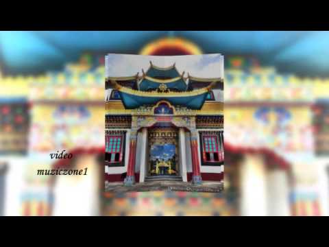 Guru Rinpoche - Full Mantra (Deva Premal) lyrics