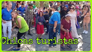 CHICAS TURISTAS, GUANAQUITA, EDITH #yajaira #lasantaneca #plazalibertad #joselit