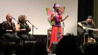 Watch IndiaArie The Heart Of The Matter video