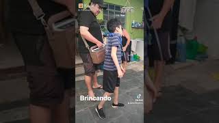 Brincando Com Pai, Tio E Primo