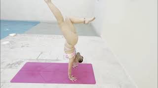 Vaneyoga stag legs handstand+ stretching postures