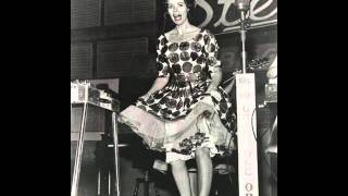 Watch June Carter Cash Juke Box Blues video