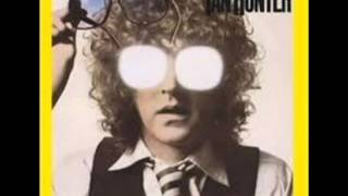 Watch Ian Hunter When The Daylight Comes video