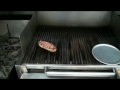 cuire steak bbq