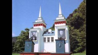 Watch They Might Be Giants Cage And Aquarium video