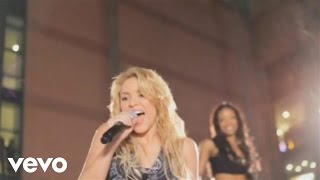 Shakira - Shakira Gets Loca In Parking Lot (Video)