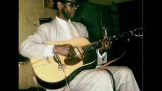 Watch Elmore James Standing At The Crossroads video