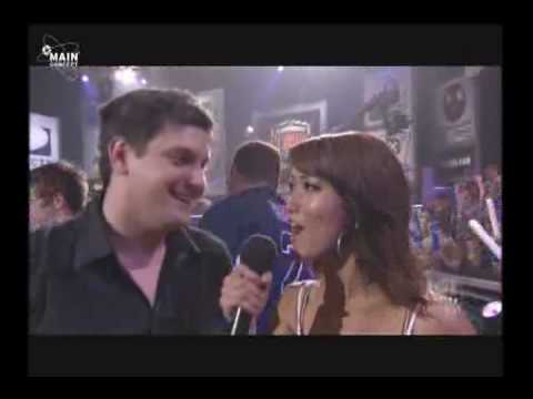  CELEBRITY 