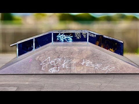 WE ALMOST GOT ROBBED AT THIS SKATEPARK!