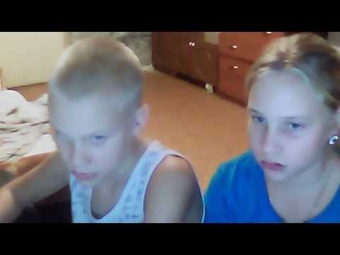 Смотреть онлайн Русские брат с сестрой трахаются перед вебкой бесплатно