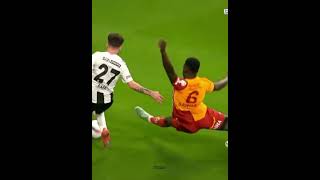 Rivayete Göre Davinson Hala Kayiyor