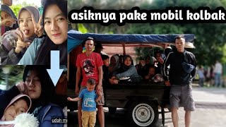 Mantai Sekeluarga Naik Mobil Kolbak