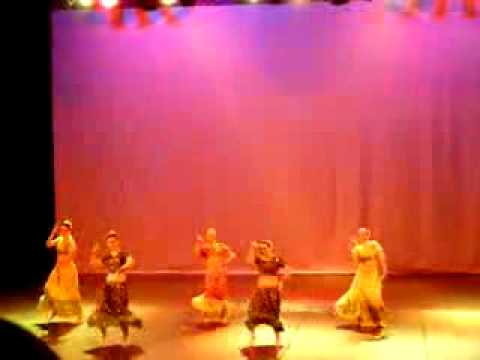 Aaja Nachle mere yaar Bollywood song