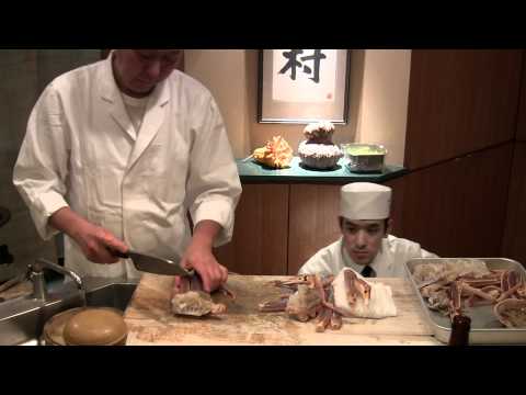 3 Michelin star Yukimura prepares a crab