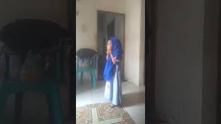 Dalia Pasang Hijab