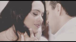 Andrea Y Samuel - Bloodsport