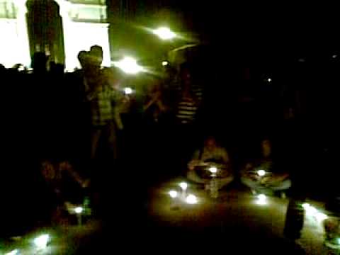 Yeh Desh Hai Veer Jawano Ka - A night at India Gate for janlokpal...