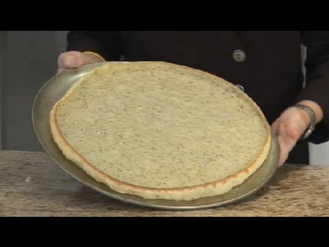VIDEO : thin crust pizza dough made with egg & milk : italian recipes - subscribe now: http://www.youtube.com/subscription_center?add_user=cookingguide watch more: http://www.youtube.com/ ...