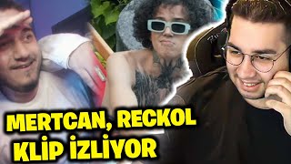 Eray Mertcan Bahar Ve Reckolün Şarkısını Dinliyor