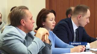 Video Avtoperevozchiki Barnaula dobilis povysheniya oplaty za proyezd v obshchestvennom transporte from Наши Новости, Parallelny drive, Barnaul, Russia