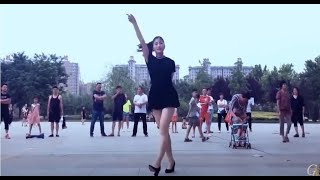 Шаффл на каблуках танцует красавица Цинцин I Schuffle Qingqing