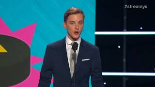 Jon Cozart Presents Americares Package to Help with Relief Efforts - Streamy Awards 2017