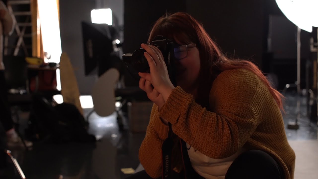 A glimpse at students studying photography