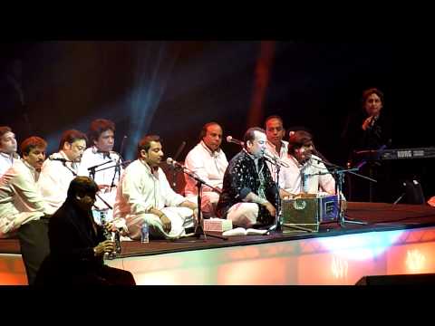 Surili Akhiyon Wale - Rahat Fateh Ali Khan London O2 2013