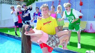 Новый Спасатель Bunny Beach!!! Кто Будет Спасать Диану?