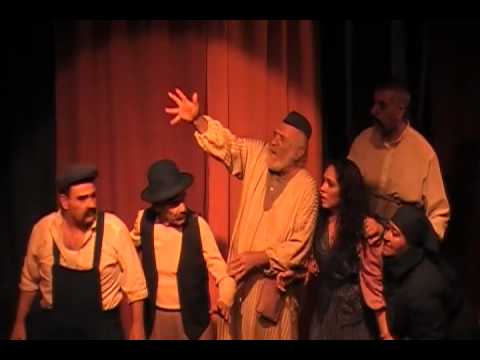 Mustafa- Hugo Álvarez: Teatro Corrientes Azul