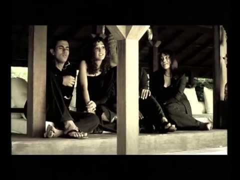 Aasma Tumse hi Pyaar official music video