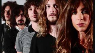 Watch Zutons Little Red Door video