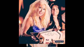 Watch Christina Aguilera Make Me Happy video