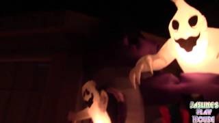 Halloween Trick-Or-Treating 2015