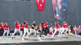 23 Nisan Gösterisi | Zumba Dans | Papaoutai | Zübeyde Hanım Ortaokulu